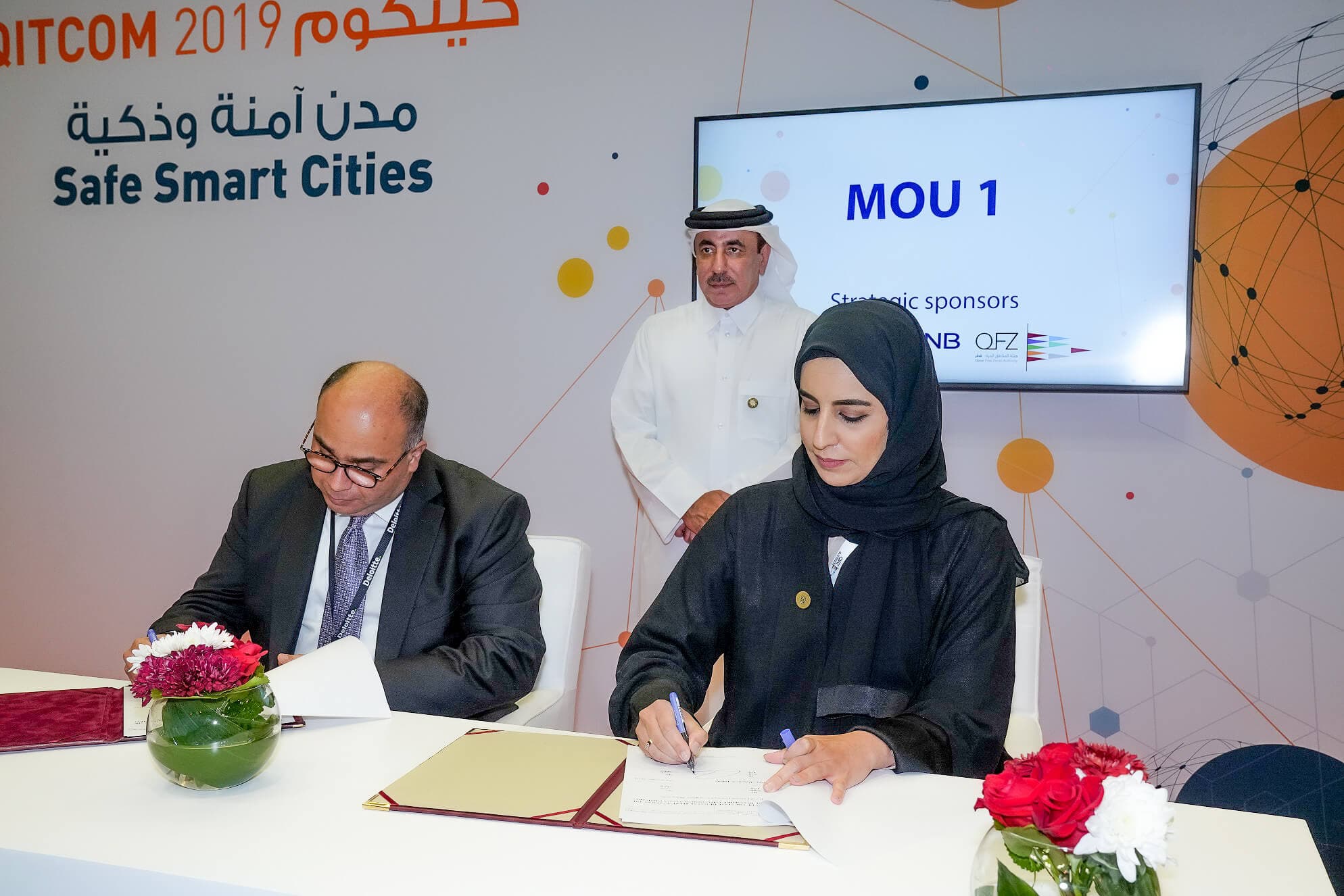 MOTC signs contracts for 11 projects during QITCOM 2019 for the TASMU Smart Qatar Program - slide 2